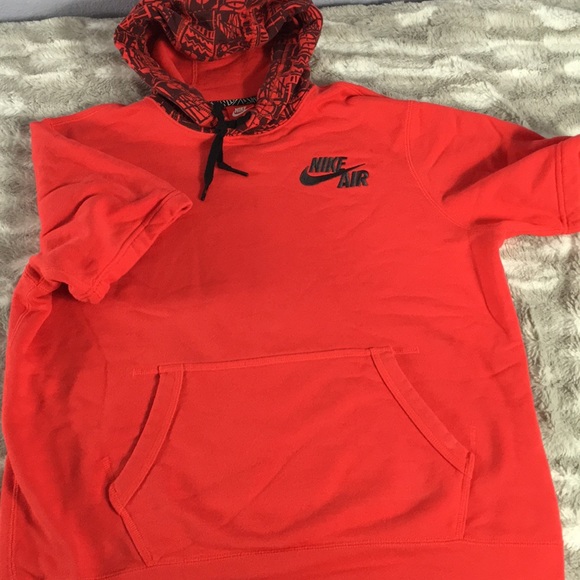 Nike Air Red Short Sleeve Hoodie Large 